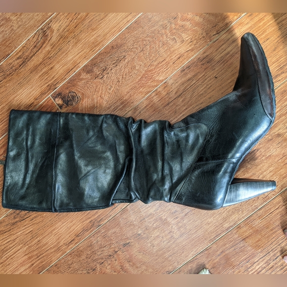 Vintage leather knee boots - Picture 11 of 12